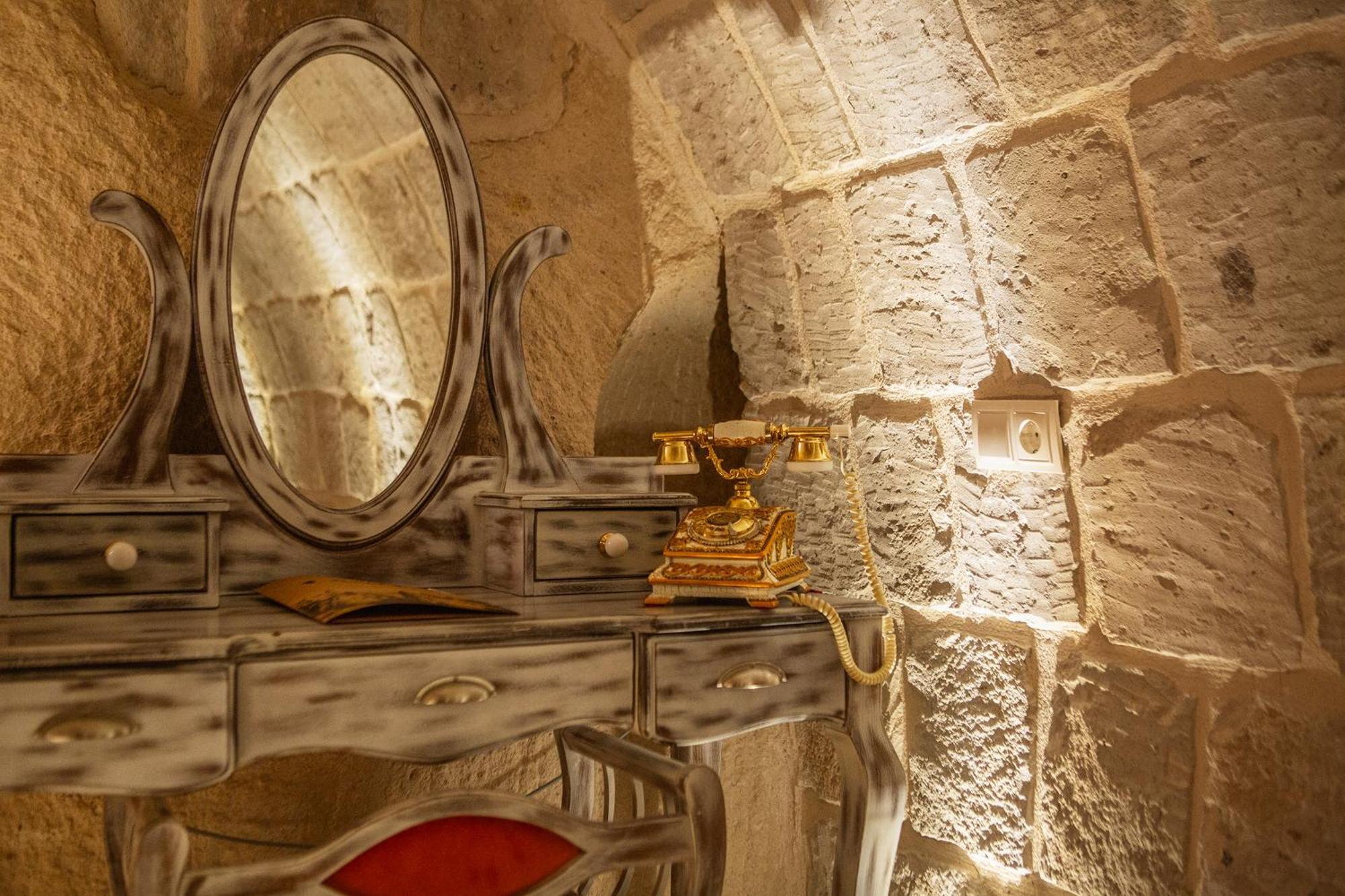 Karlik Cave Suite Cappadocia Üçhisar Eksteriør bilde